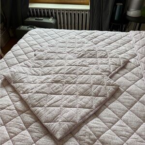Shabby Chic Soft Lavender Quilt